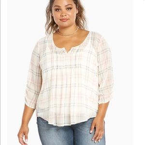 Torrid plaid print chiffon pleated top size 1